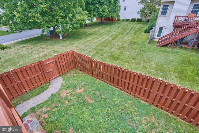 239 Frazer Dr in Purcellville, VA - Building Photo - Building Photo