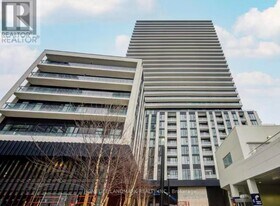 5858 Yonge St in Toronto, ON - Building Photo