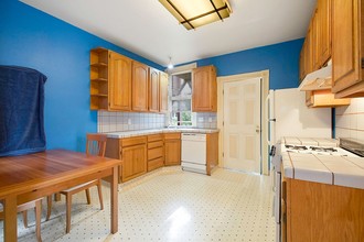 17-19 Chattanooga St in San Francisco, CA - Building Photo - Interior Photo