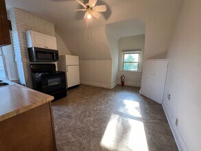 1407 Wightman St in Pittsburgh, PA - Building Photo - Building Photo