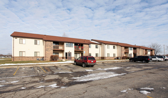 Willow Tree Apartments in Eaton Rapids, MI - Building Photo - Building Photo