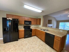 4274 Cedar Hills Rd in Memphis, TN - Building Photo - Building Photo