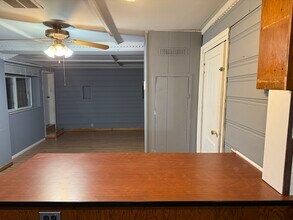 933 Myrtle Ave in Waterford Township, MI - Building Photo - Building Photo