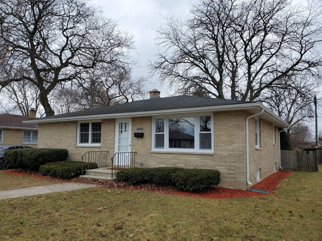 property at 3216 24th Ave