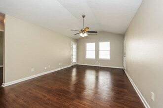 617 Freedom Ct in Murfreesboro, TN - Building Photo - Building Photo