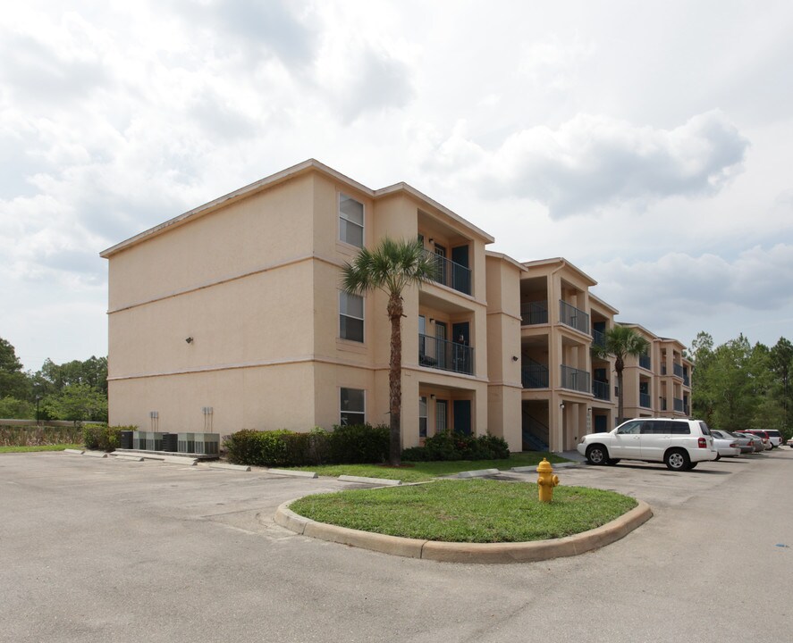 Saddlebrook Village in Naples, FL - Building Photo