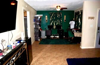 5715 Hirondel in Houston, TX - Building Photo - Building Photo