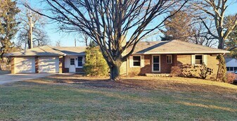 41 Homeland Rd in York, PA - Building Photo