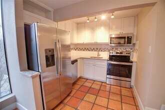 1306 Norwalk Ln in Austin, TX - Building Photo - Building Photo