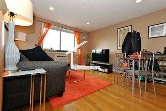 34 Gardner St-Unit -405 in Boston, MA - Foto de edificio - Building Photo
