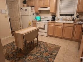 118 Elles Ave in Carterville, IL - Building Photo - Building Photo