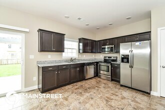 10618 Brook Chase Ct in Louisville, KY - Building Photo - Building Photo