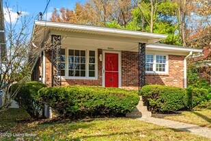 2211 Wrocklage Ave in Louisville, KY - Building Photo