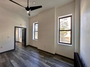 1723 Summit Ave in Union City, NJ - Building Photo - Building Photo