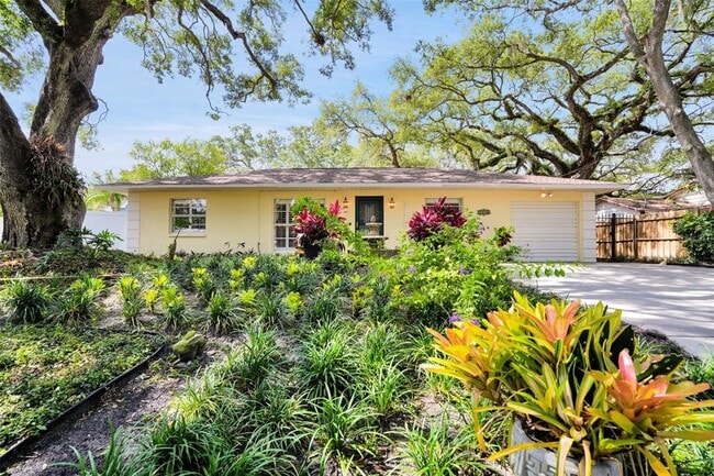 3118 W Fielder St in Tampa, FL - Building Photo - Building Photo