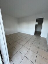 123 Erie St in Lake Worth Beach, FL - Building Photo - Building Photo