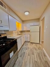 Normandy Apartments in Kansas City, KS - Foto de edificio - Building Photo