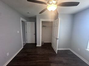 36 Stowe Rd in Mary Esther, FL - Foto de edificio - Building Photo