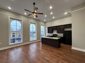 151 W Main St in Batesville, AR - Foto de edificio - Building Photo