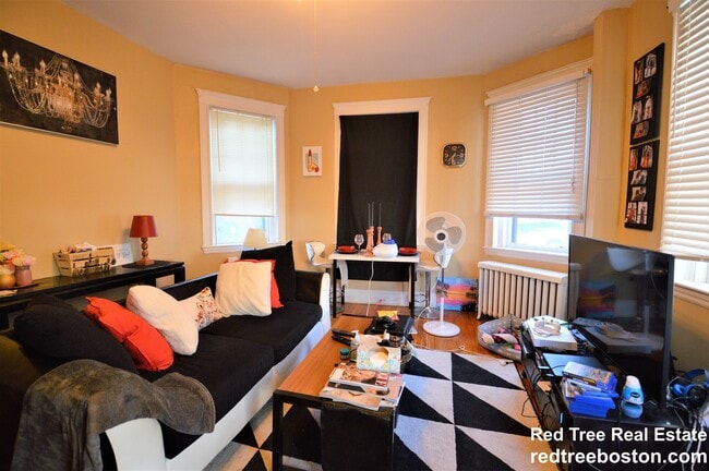 319 Allston St, Unit 4