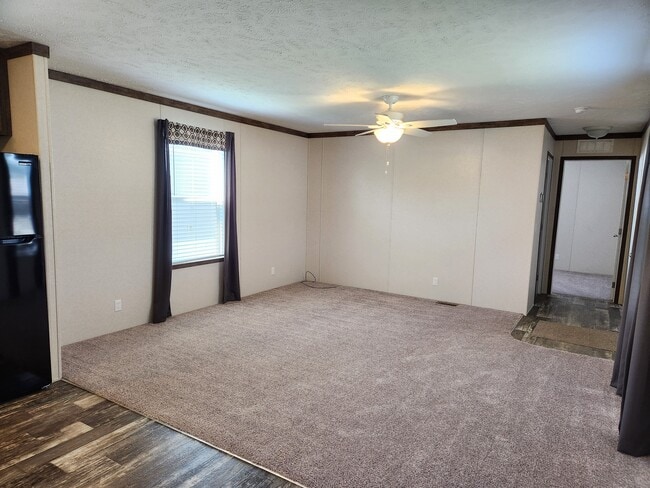 659 Oregon St in Belleville, MI - Building Photo - Building Photo