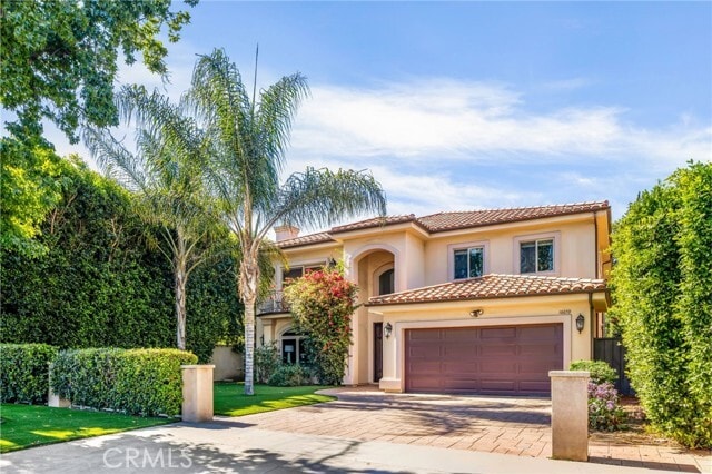 16659 Addison St in Los Angeles, CA - Building Photo - Building Photo