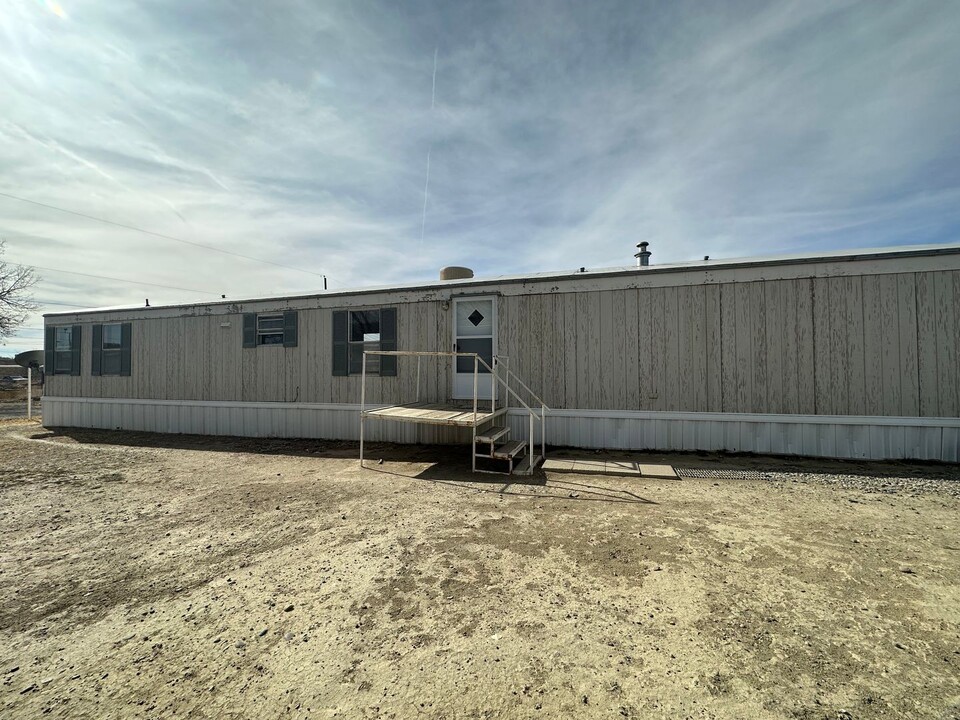 207 W Pinon Ave in Bloomfield, NM - Building Photo