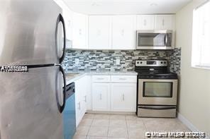 16450 Miami Dr-Unit -205 in North Miami Beach, FL - Building Photo