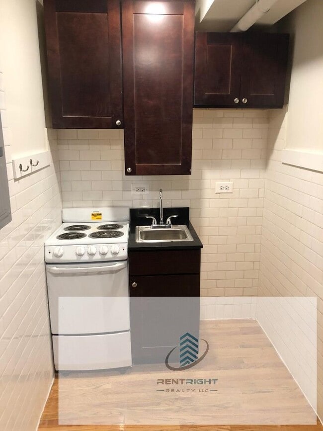 property at 845 W Agatite Ave