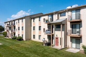 Timberidge Apartments in Farmington Hills, MI - Building Photo - Building Photo