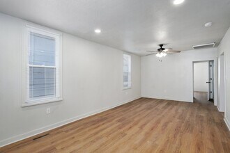 750 S New Ave in Springfield, MO - Building Photo - Building Photo