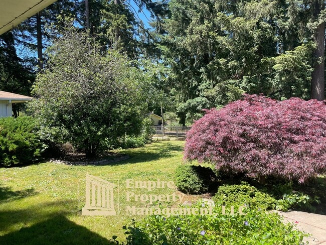 26098 Marina Rd in Veneta, OR - Building Photo - Building Photo