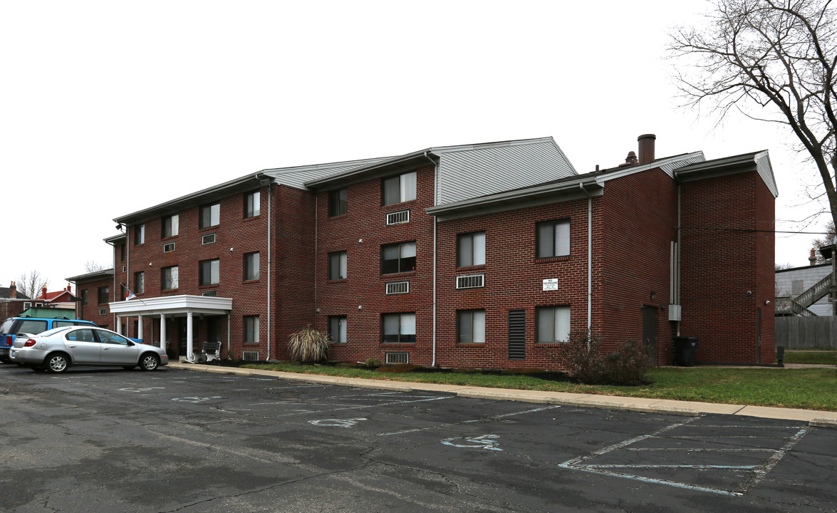 Goodwill Village Apartments in Covington, KY - Foto de edificio