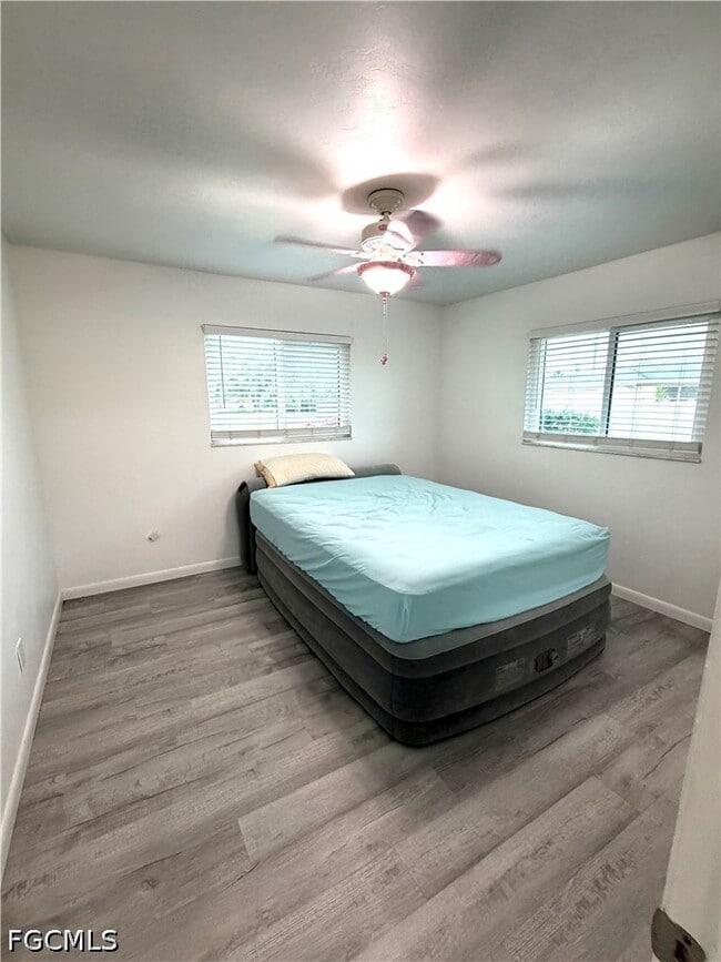 3032 SE Santa Barbara Pl