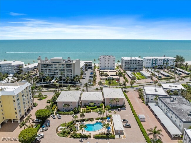 property at 1910 Gulf Shore Blvd N