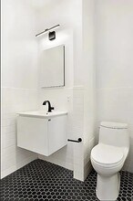 304 Columbus Ave in New York, NY - Foto de edificio - Building Photo