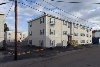63 Hargraves St in Fall River, MA - Building Photo - Building Photo