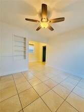3690 SW 24th St in Miami, FL - Building Photo - Building Photo