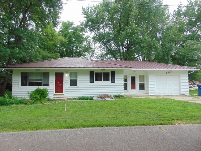 property at 510 Redbud Ln