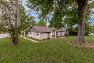 2118 Avenue S in Huntsville, TX - Building Photo - Building Photo