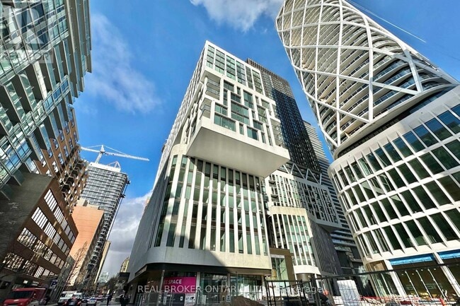 121 St Patrick St in Toronto, ON - Building Photo - Building Photo