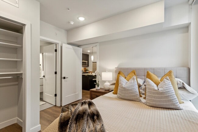 1102 Germantown Ave in Philadelphia, PA - Building Photo - Building Photo