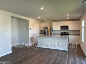 108 Hemphill St in Stephens City, VA - Building Photo - Building Photo