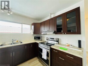 787 Upper Ottawa St in Hamilton, ON - Building Photo - Building Photo