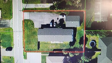 8690 Sunset Dr in Palm Beach Gardens, FL - Building Photo - Building Photo