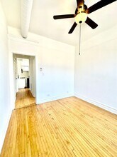 2303 S Oakley Ave in Chicago, IL - Building Photo - Building Photo