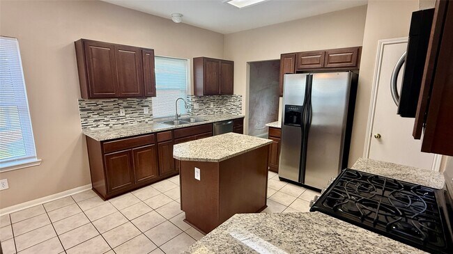 1602 Stoney Park Dr in Houston, TX - Building Photo - Building Photo