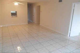 1700 NW 58th Terrace-Unit -4E in Sunrise, FL - Building Photo - Building Photo