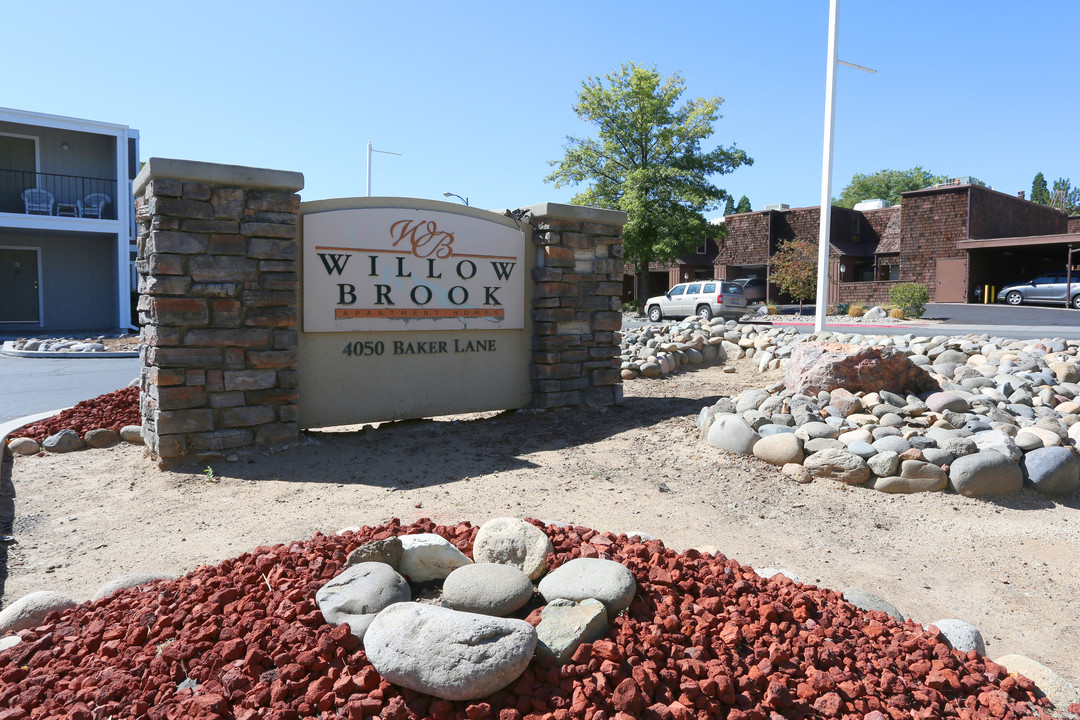 Willowbrook Apartments in Reno, NV - Building Photo