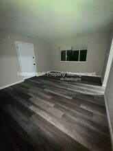 5 Bruce Dr in Florissant, MO - Building Photo - Building Photo